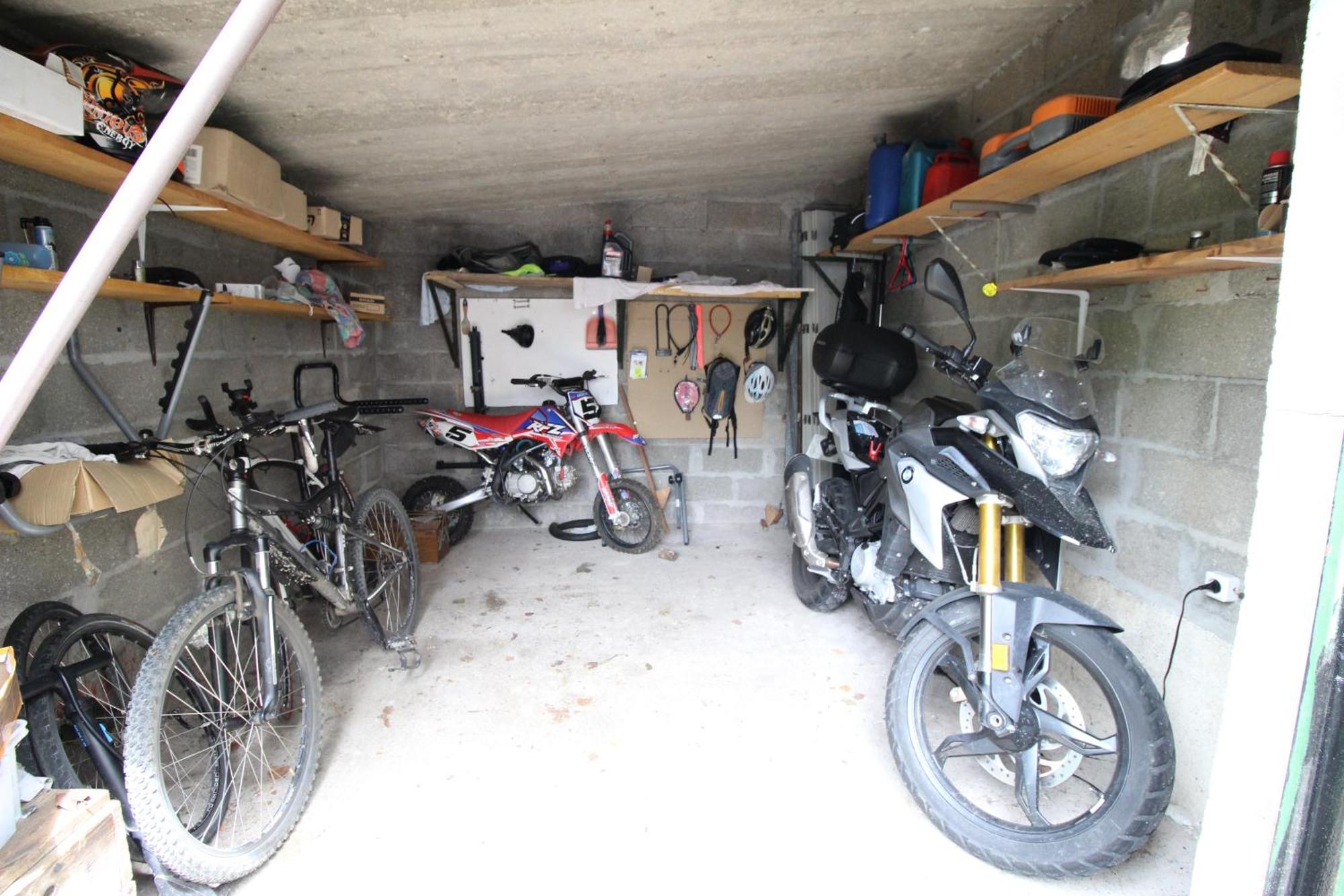 3 Chambres - Tres Grand Jardin Privee - Terrasse Privee - Garage Velo Et Moto - Parking Voiture Privee Dans La Propriete - Gere Par Presta-Zen'Services Thierville-sur-Meuse Extérieur photo